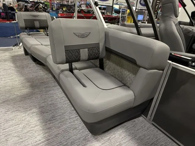 Slide: The Image of Bennington M Sport Lounge 23MSL Tritoon 2026 - 23