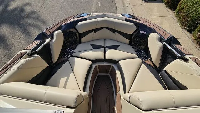 Slide: The Image of Centurion Fi21 2021 - 14