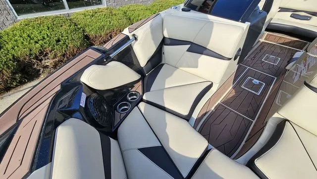 Slide: The Image of Centurion Fi21 2021 - 17