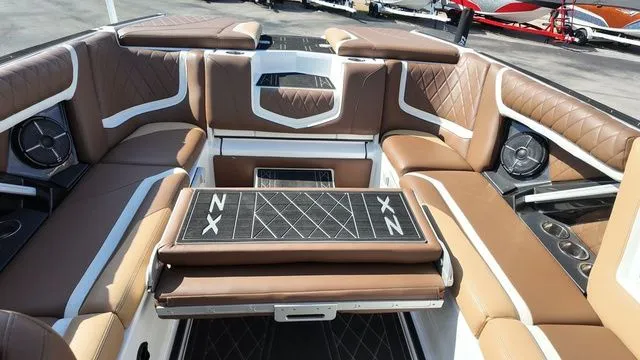 Slide: The Image of Tigé 25ZX 2020 - 24