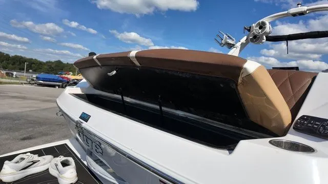 Slide: The Image of Tigé 25ZX 2020 - 29