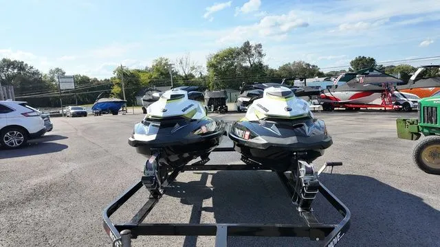 Slide: The Image of Sea-Doo GTI 2017 - 13