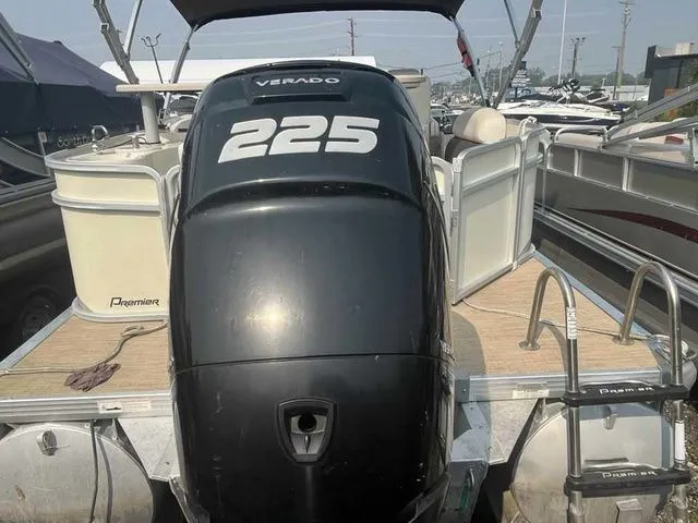 Slide: The Image of Premier 235 Grand Majestic LTD 2013 - 6