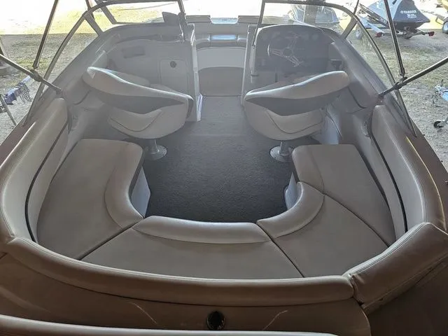 Slide: The Image of Four Winns F204 2008 - 3