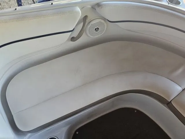 Slide: The Image of Four Winns F204 2008 - 6