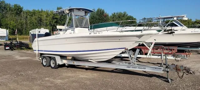 Slide: The Image of Sea Ray Laguna 23 1990 - 1