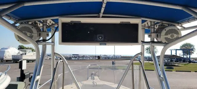 Slide: The Image of Sea Ray Laguna 23 1990 - 13