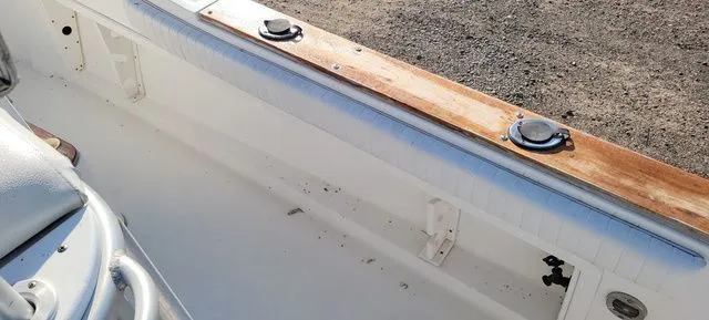 Slide: The Image of Sea Ray Laguna 23 1990 - 14