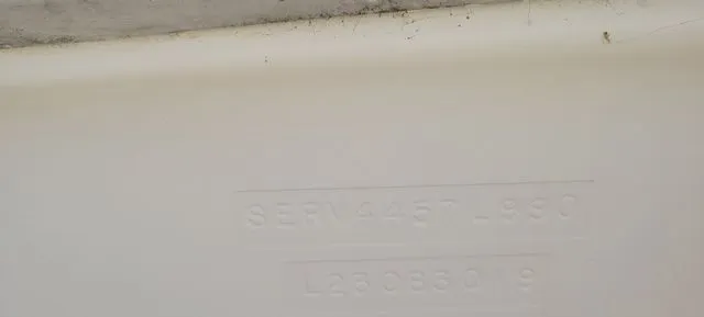 Slide: The Image of Sea Ray Laguna 23 1990 - 24