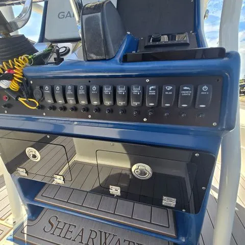 Slide: The Image of Shearwater LTZ Series 25 2012 - 15