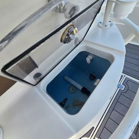 Slide: The Image of Shearwater LTZ Series 25 2012 - 6