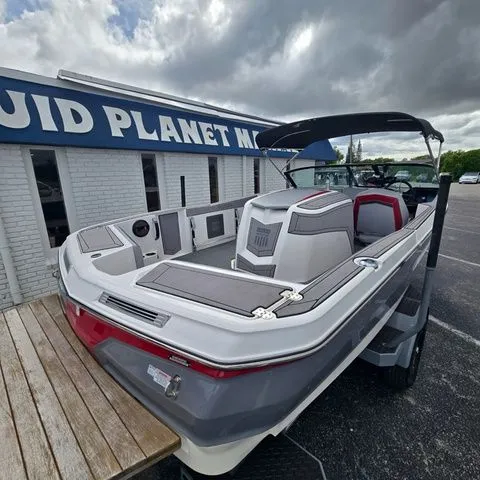 Slide: The Image of MasterCraft ProStar 2023 - 5