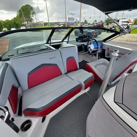 Slide: The Image of MasterCraft ProStar 2023 - 9