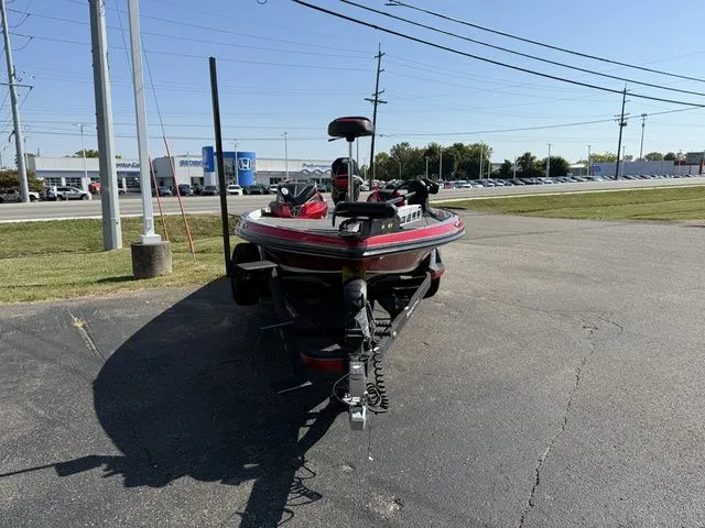 Slide: The Image of Ranger Z520L 2021 - 3