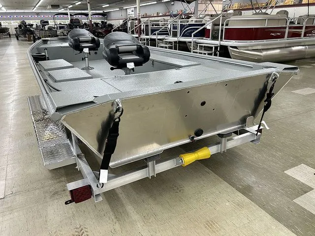 Slide: The Image of Xtreme Boats Brute 1754 SS 2026 - 8