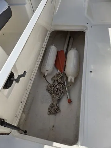 Slide: The Image of Sea Ray 21 SPX 2015 - 10