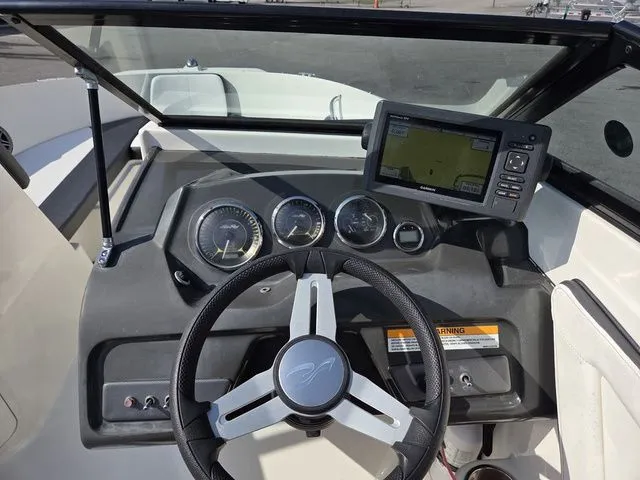 Slide: The Image of Sea Ray 21 SPX 2015 - 15