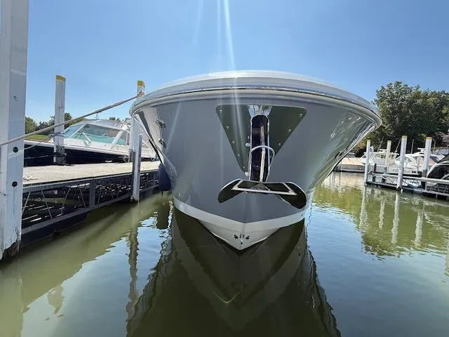 Slide: The Image of Sea Ray Sundancer 370 Outboard 2024 - 2