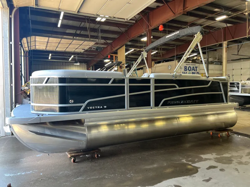 Slide: The Image of Princecraft Vectra 19 2026 - 24