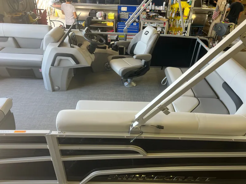 Slide: The Image of Princecraft Vectra 19 2026 - 3