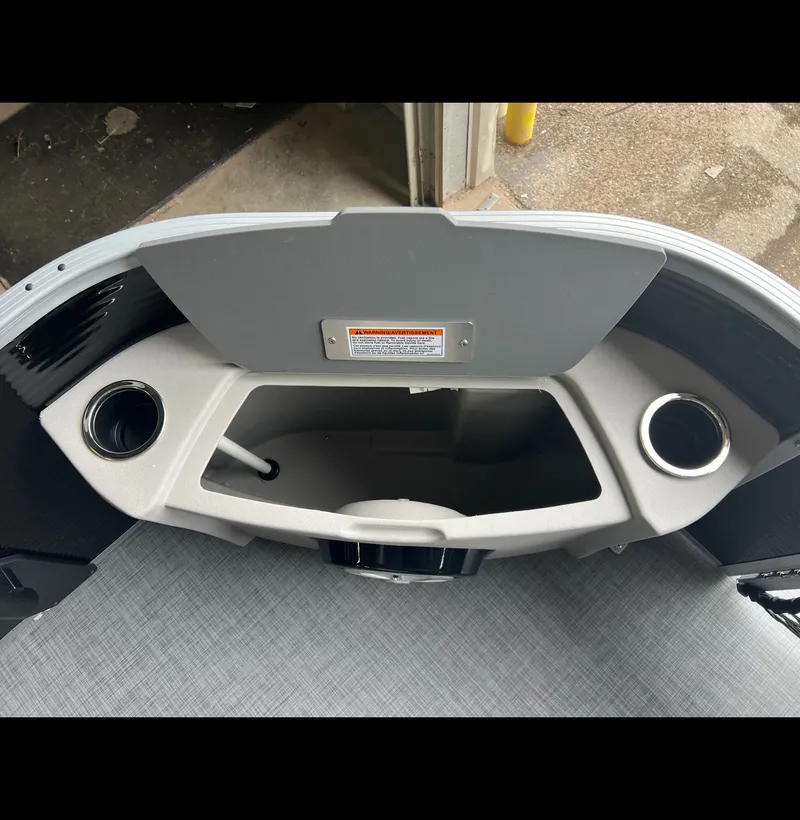 Slide: The Image of Princecraft Sportfisher 21-4S 2026 - 24