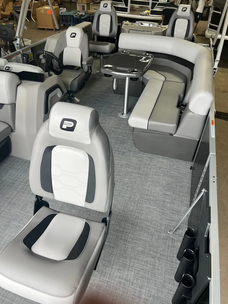 Slide: The Image of Princecraft Sportfisher 21-4S 2026 - 25