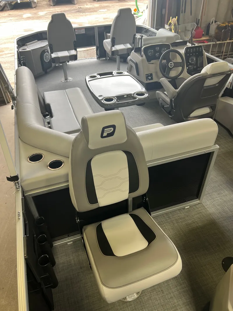 Slide: The Image of Princecraft Sportfisher 21-4S 2026 - 27