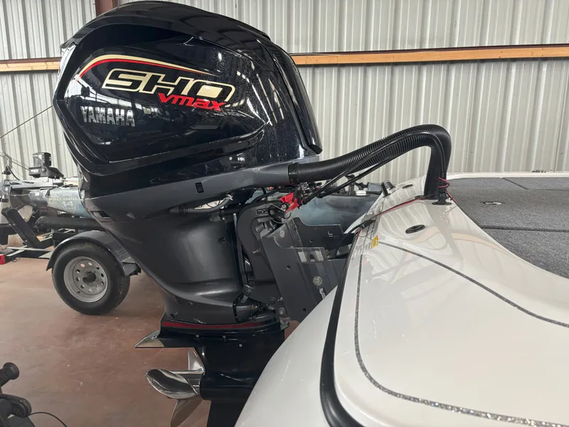 Slide: The Image of Skeeter ZX200 2026 - 14