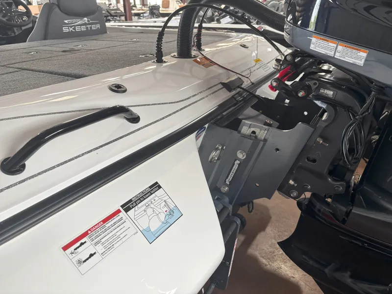 Slide: The Image of Skeeter ZX200 2026 - 21