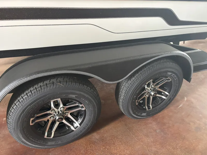 Slide: The Image of Skeeter ZX200 2026 - 23