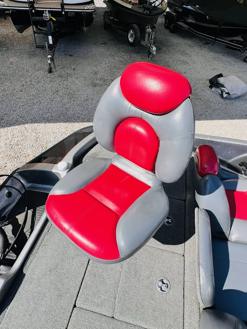 Slide: The Image of Ranger 188 VX 2008 - 16