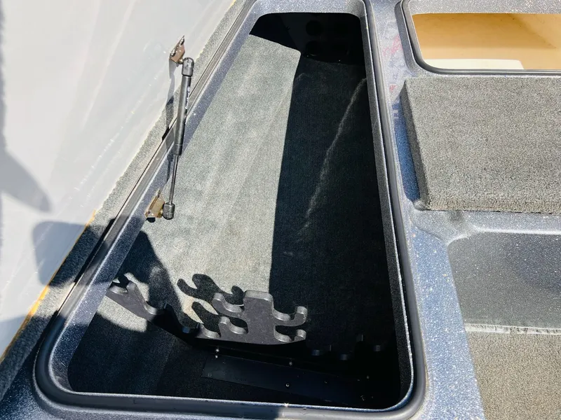 Slide: The Image of Ranger 188 VX 2008 - 35