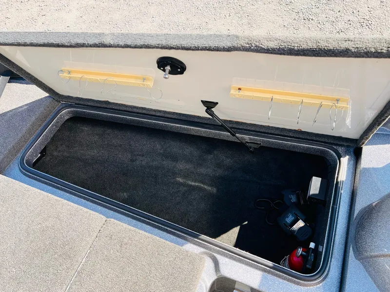 Slide: The Image of Ranger 188 VX 2008 - 38