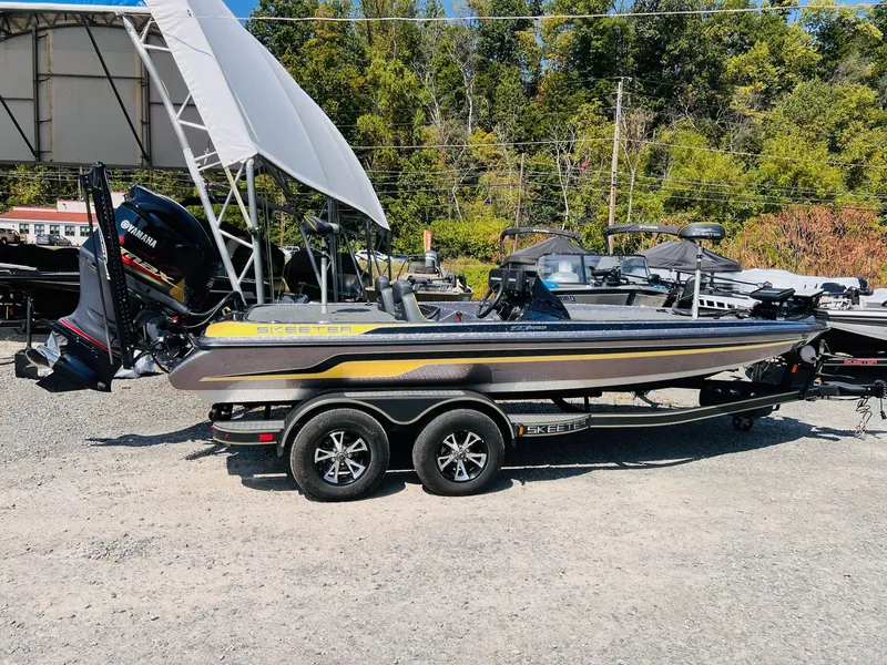 The Image of Skeeter ZX225 2019 - 1