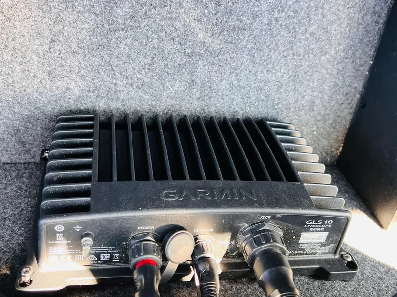 Slide: The Image of Skeeter ZX225 2019 - 13