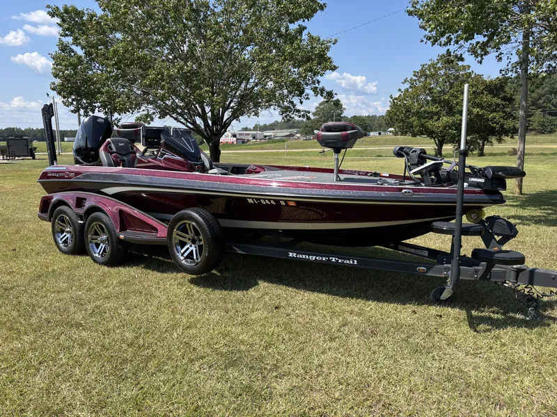 Slide: The Image of Ranger Z520R 2023 - 13