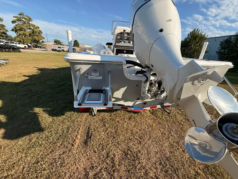 Slide: The Image of Sea Pro 210 Bay 2025 - 17