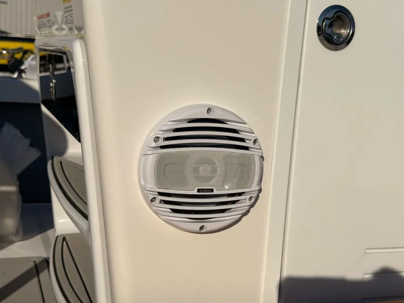 Slide: The Image of Sea Pro 230 Bay 2025 - 15