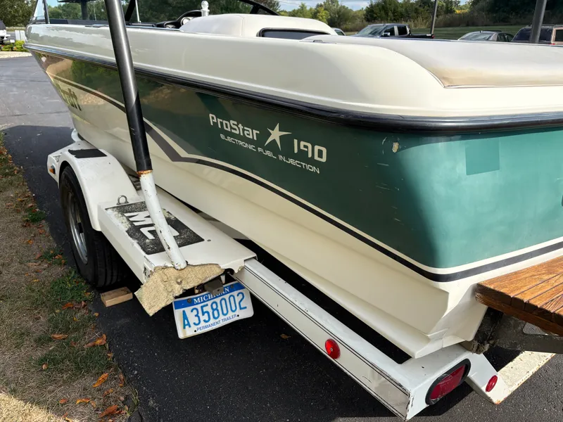 Slide: The Image of MasterCraft 190 Prostar 1998 - 7