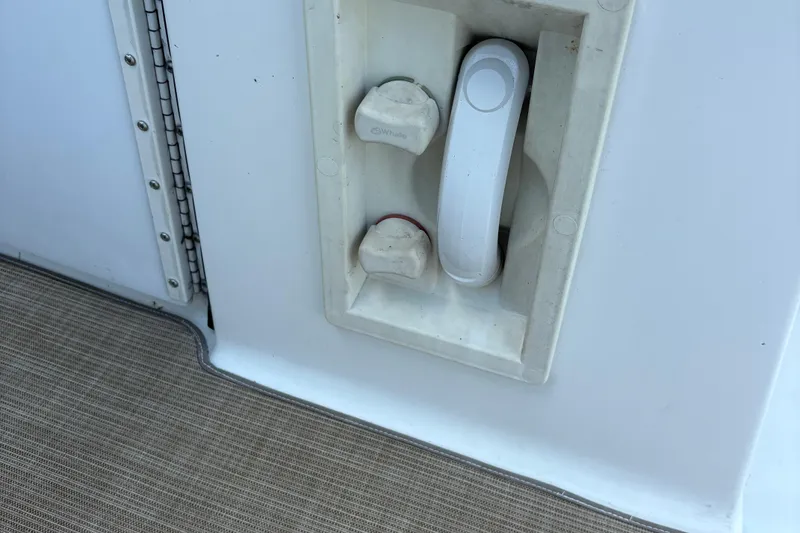 Slide: The Image of Control panel on a 2000 Formula 34 Performance Cruiser boat. - 4