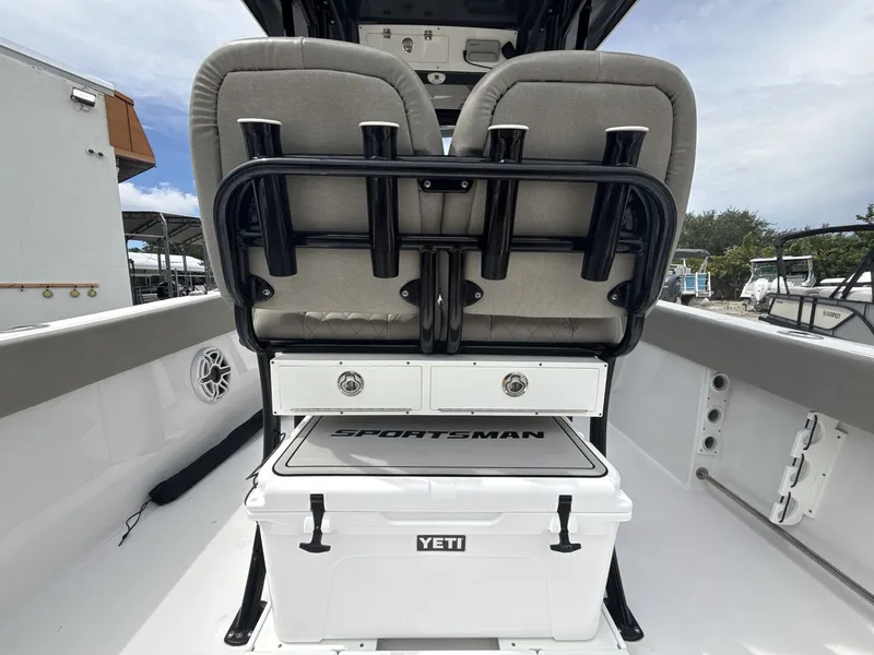 Slide: The Image of Sportsman Heritage 251 Center Console 2021 - 14