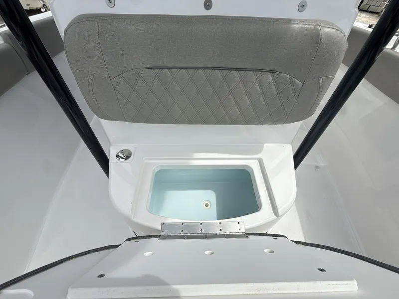 Slide: The Image of Sportsman Heritage 251 Center Console 2021 - 19