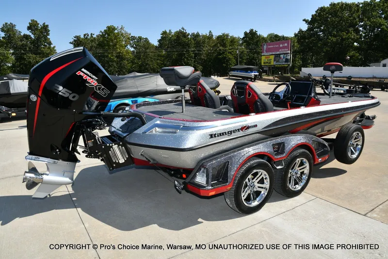 Slide: The Image of Ranger Z521R w/250Hp Pro-XS 2026 - 21