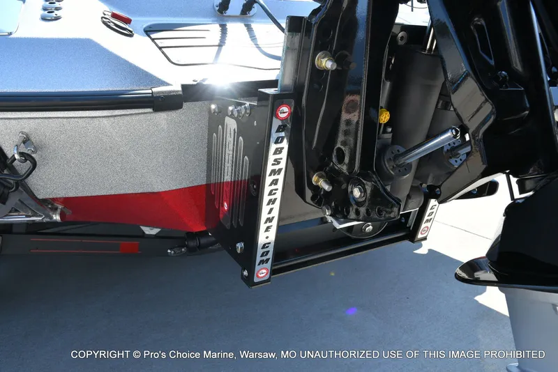 Slide: The Image of Ranger Z521R w/250Hp Pro-XS 2026 - 25