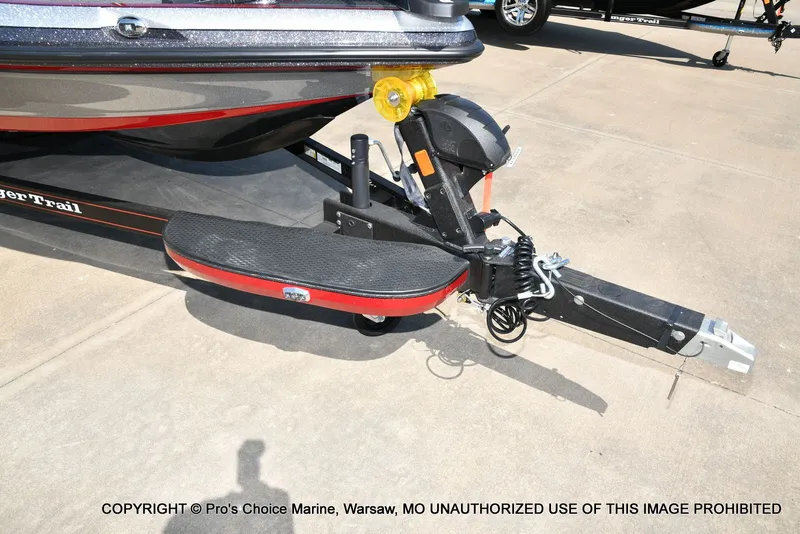 Slide: The Image of Ranger Z521R w/250Hp Pro-XS 2026 - 32