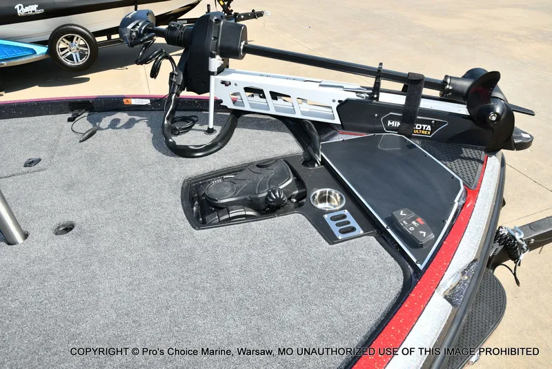 Slide: The Image of Ranger Z521R w/250Hp Pro-XS 2026 - 33