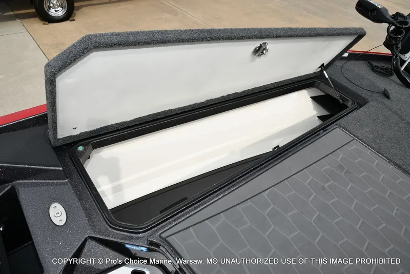 Slide: The Image of Ranger Z521R w/250Hp Pro-XS 2026 - 59