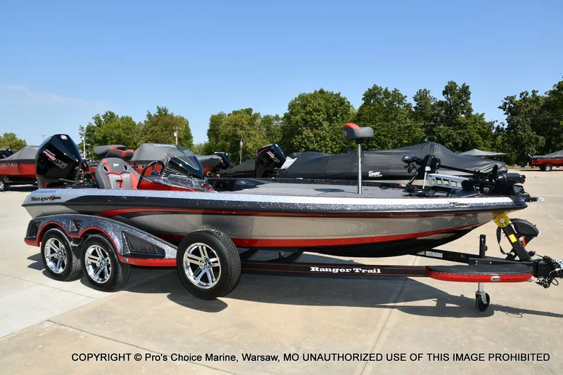 Slide: The Image of Ranger Z521R w/250Hp Pro-XS 2026 - 78