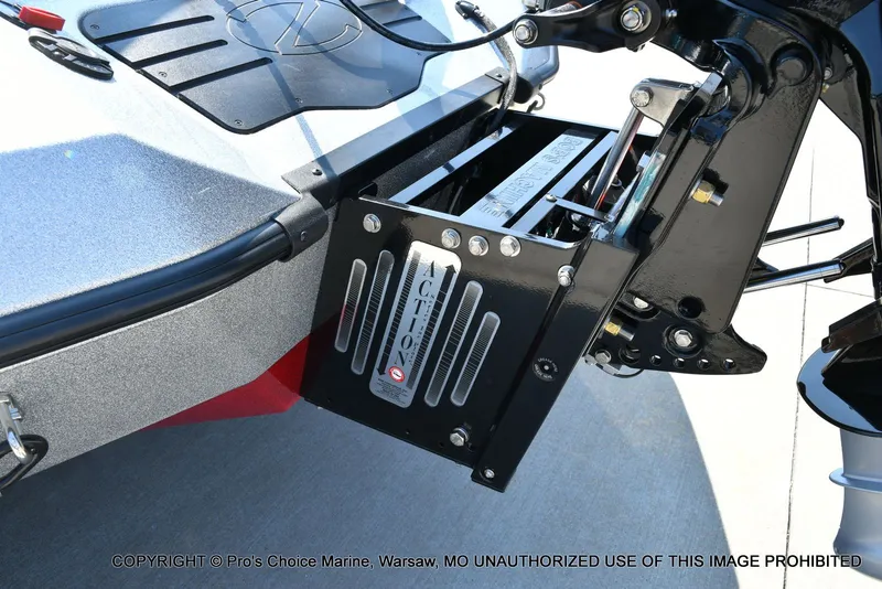 Slide: The Image of Ranger Z521R w/250Hp Pro-XS 2026 - 8
