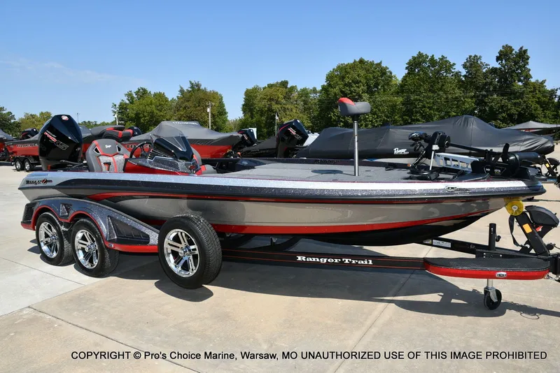 Slide: The Image of Ranger Z521R w/250Hp Pro-XS 2026 - 85